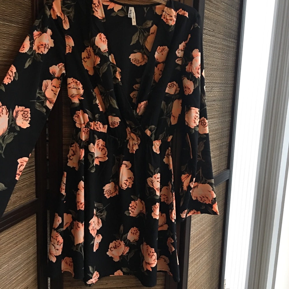 Long sleeve Floral Mini Dress